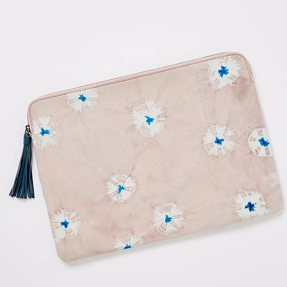 SOLD OUT!!!!🤯🤯ANTHROPOLOGY Shibori LARGE Leather Tech Pouch - Picture 3 of 7